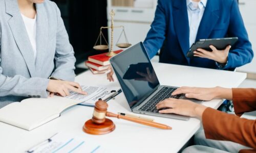 How Content Marketing Can Position Law Firms as Industry Authorities?